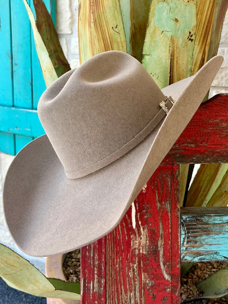 Men's Ariat Cowboy Hat in Natural, crafted from 10X Beaver Fur, featuring a fancy 3-piece buckle set and genuine sheepskin sweatband - A7640048. Available at Blair's Western Wear, Marble Falls, TX.