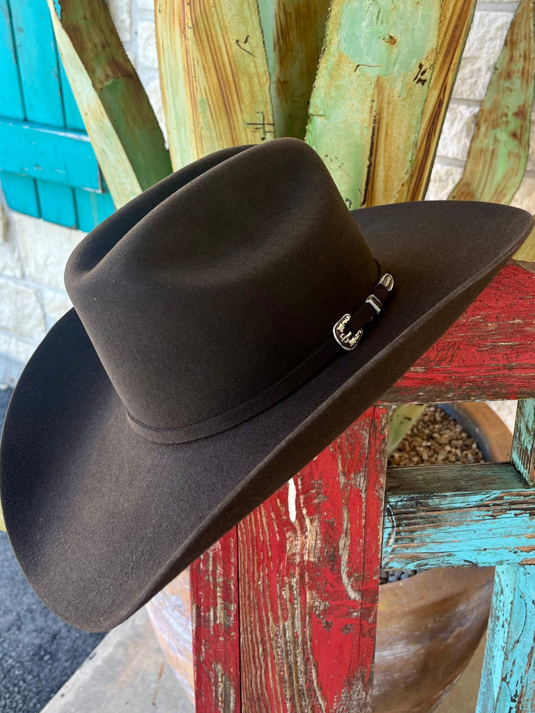 Men's Stetson Hat Cattleman in Chocolate, crafted with 6X beaver fur felt and adorned with a silver-tone buckle - SFSKYL754222. Available at Blair's Western Wear, Marble Falls, TX.