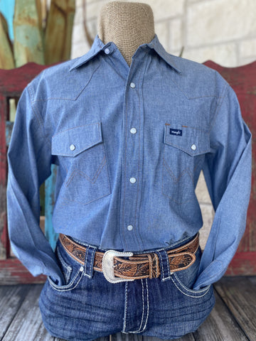 Wrangler Work Shirt L0ight Wash - MS70919 - BLAIR'S Western Wear located in Marble Falls TX