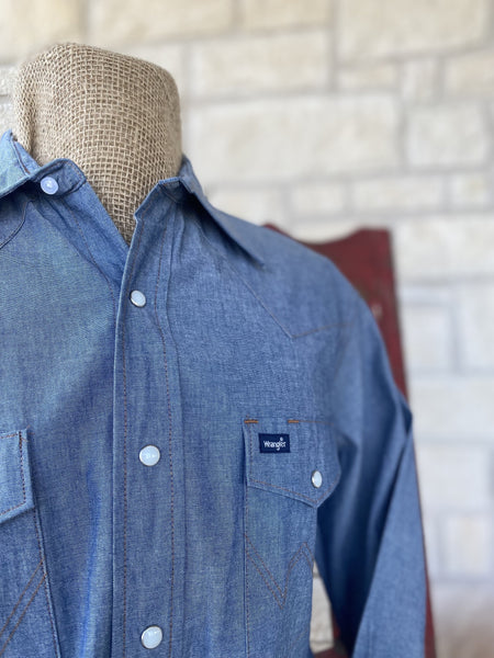 Wrangler Work Shirt L0ight Wash - MS70919 - BLAIR'S Western Wear located in Marble Falls TX