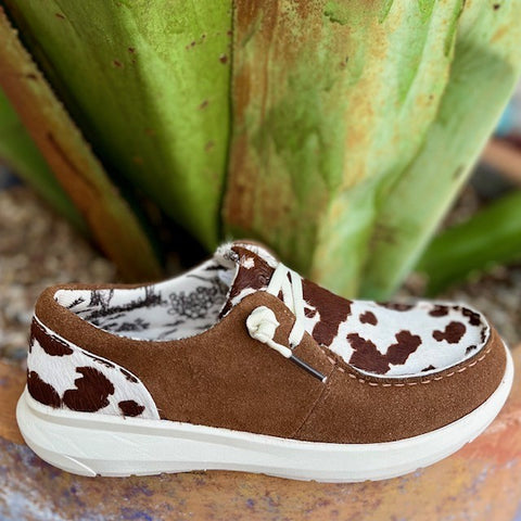 Ladies Cowhide Ariat Hilo in Brown and White - 10050973 - Blair's Western Wear Marble Falls, TX 